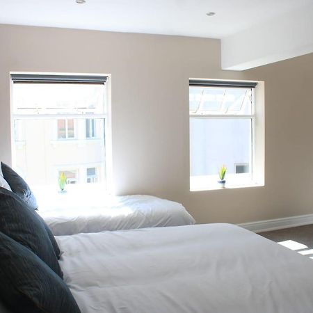 Fenwick Sunrise Hotel Liverpool Bagian luar foto