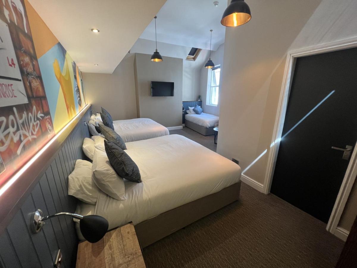 Fenwick Sunrise Hotel Liverpool Bagian luar foto