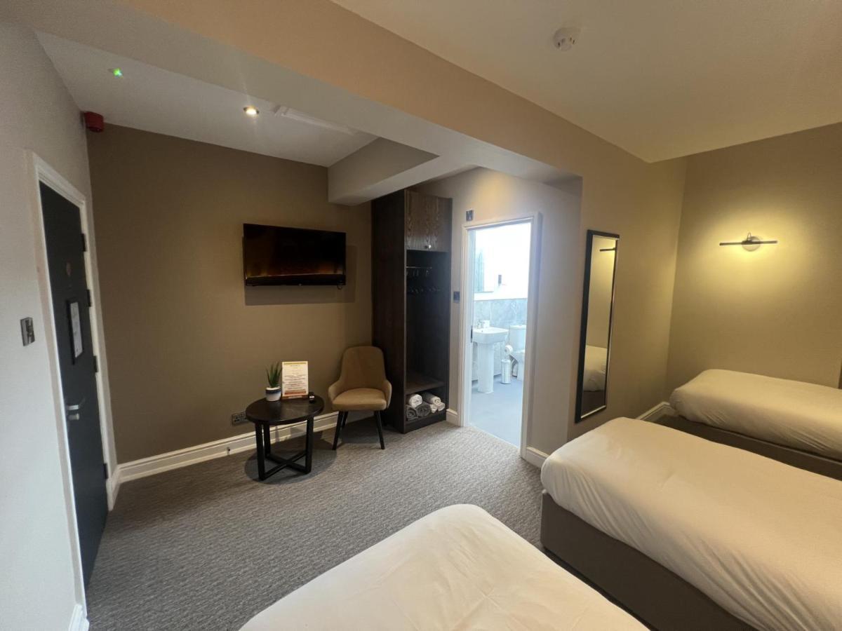 Fenwick Sunrise Hotel Liverpool Bagian luar foto